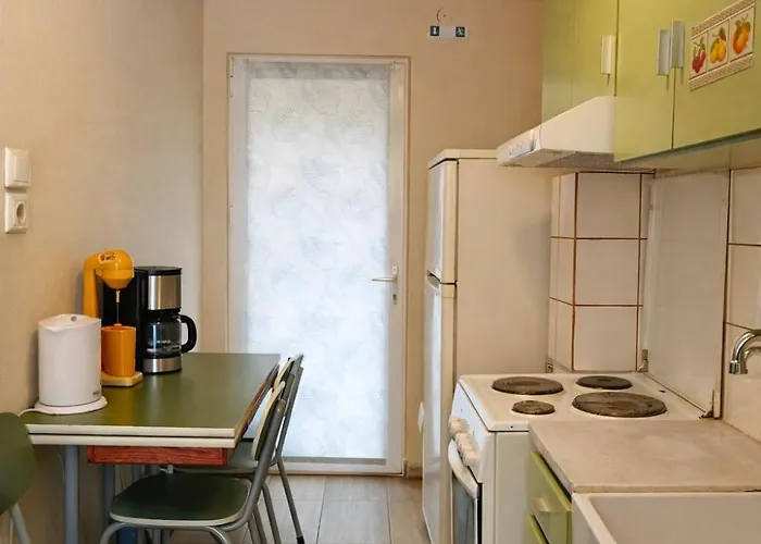 Sea Breeze Apartament PalaiónTsiflíkion